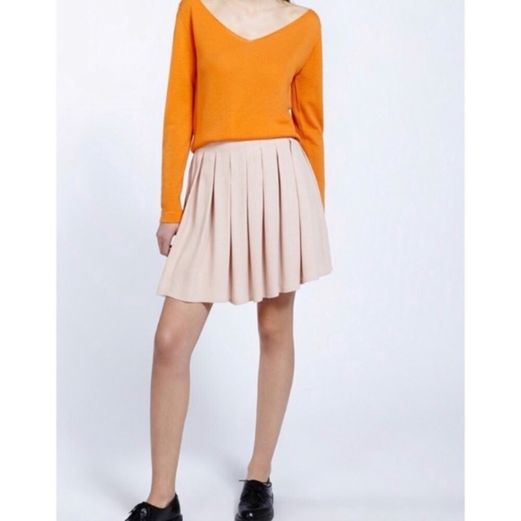 ✨SALE✨American Vintage Holiester Pleated Skirt - Picture 3 of 7